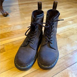 1460 Crazy Horse Dr Martens boots